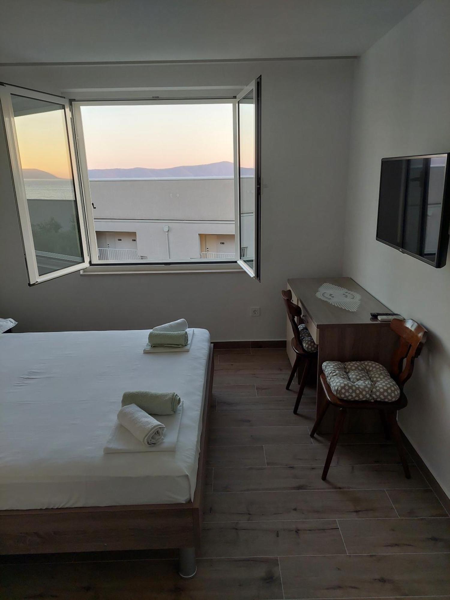 Apartman Njavro Подгора Экстерьер фото